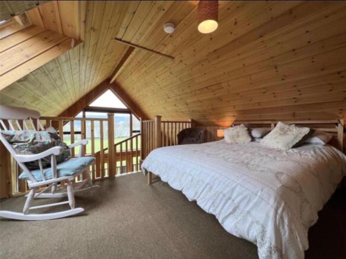 Loch Aweside Forest Cabins Dalavich ภายนอก รูปภาพ