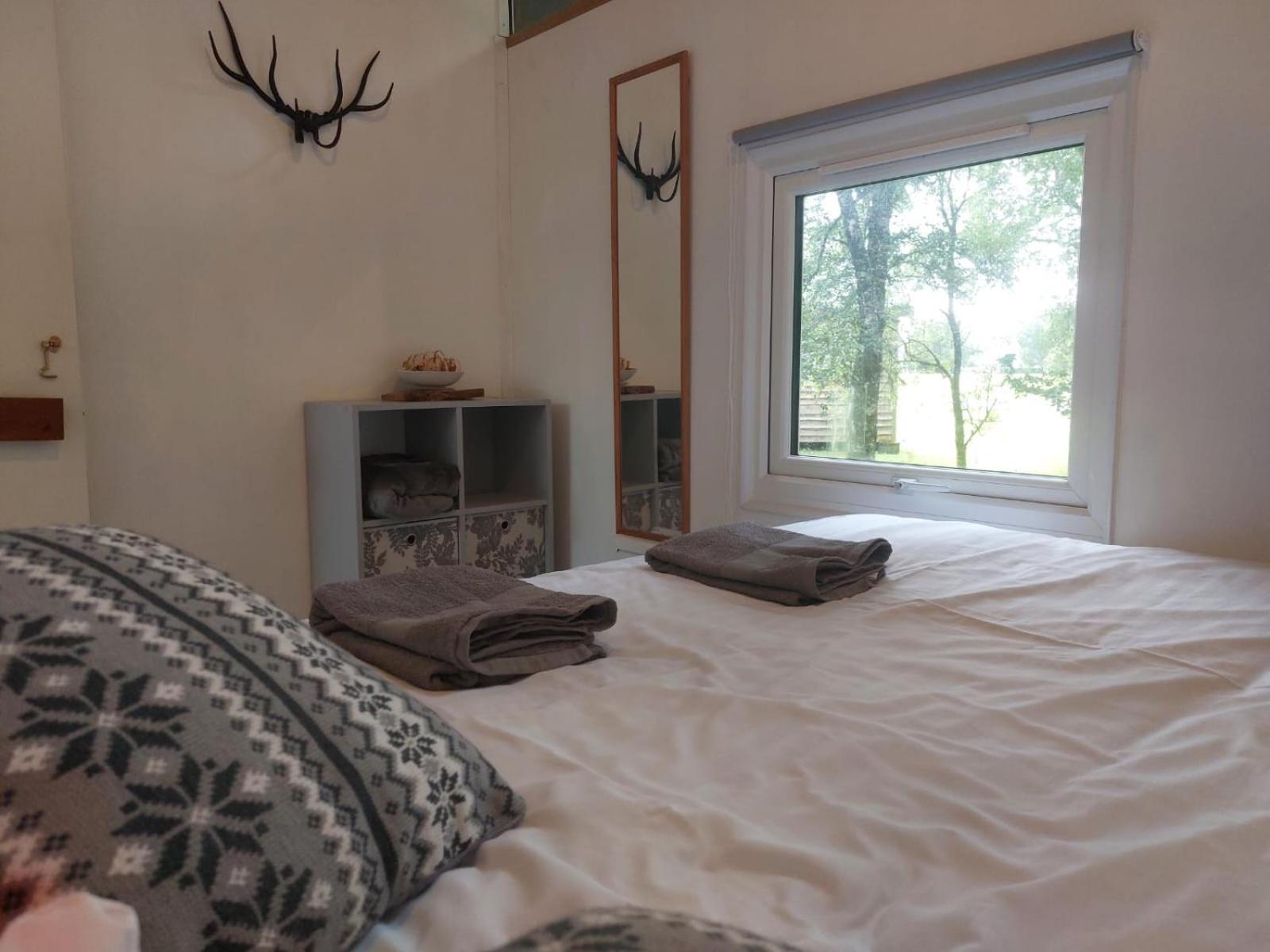 Loch Aweside Forest Cabins Dalavich ห้อง รูปภาพ