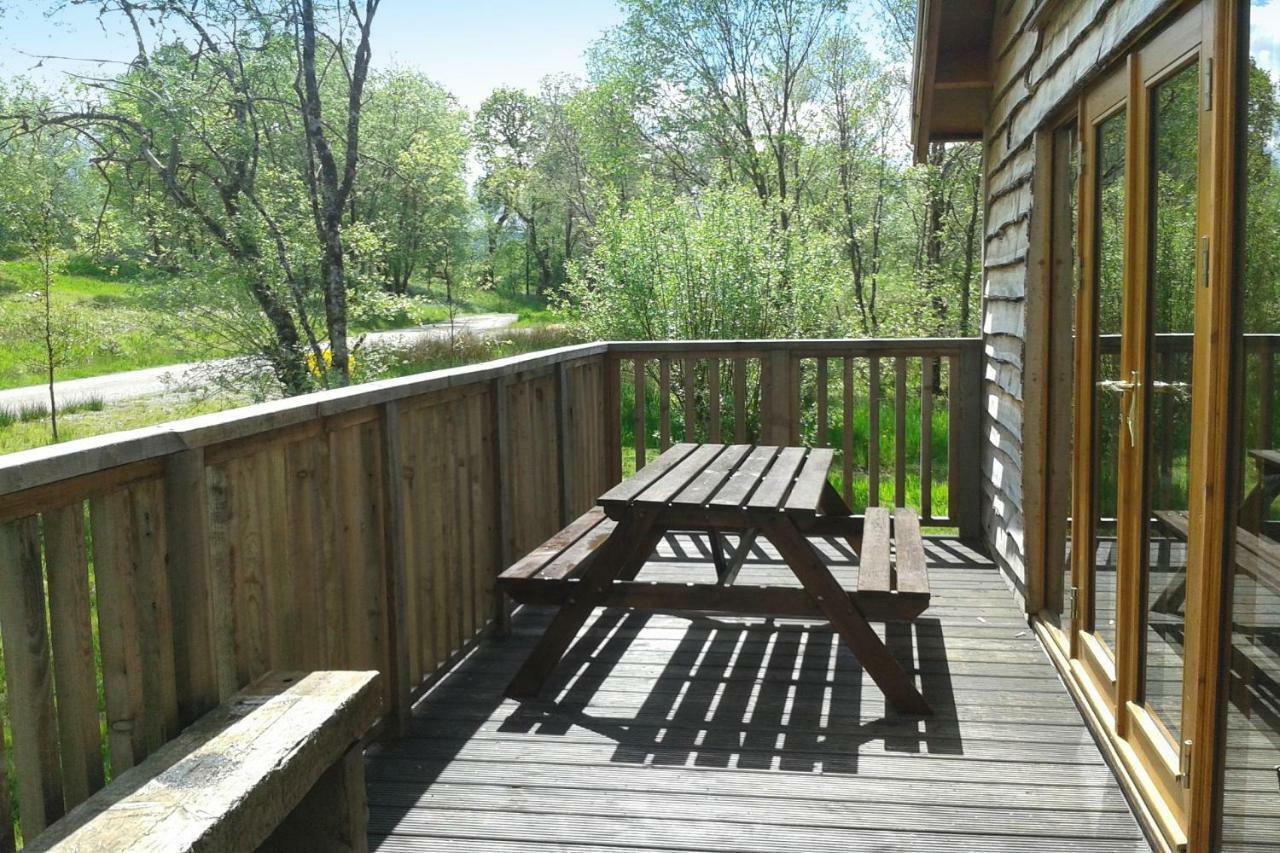 Loch Aweside Forest Cabins Dalavich ภายนอก รูปภาพ
